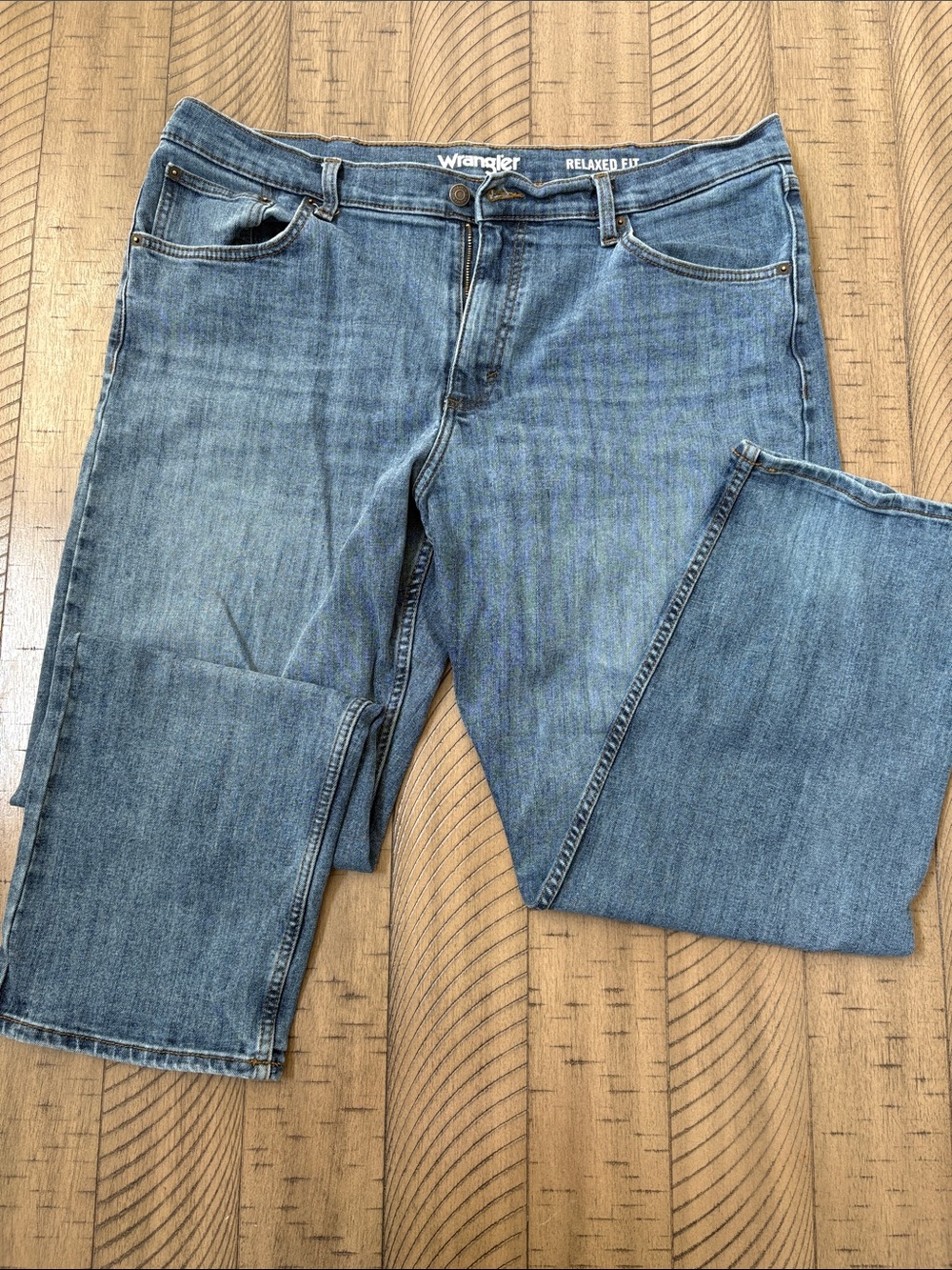 Wrangler Men’s Light Blue Relaxed Fit Jeans